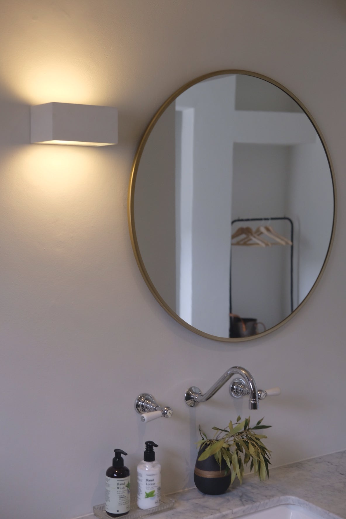 White 2-way Kelso used indoors in a bathroom.